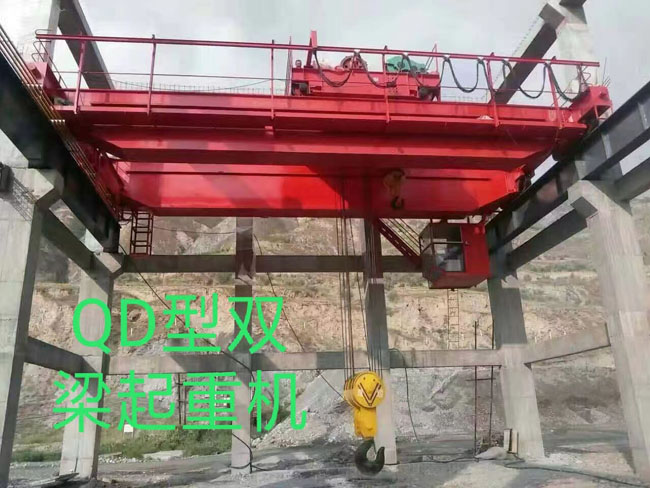 双梁起重机